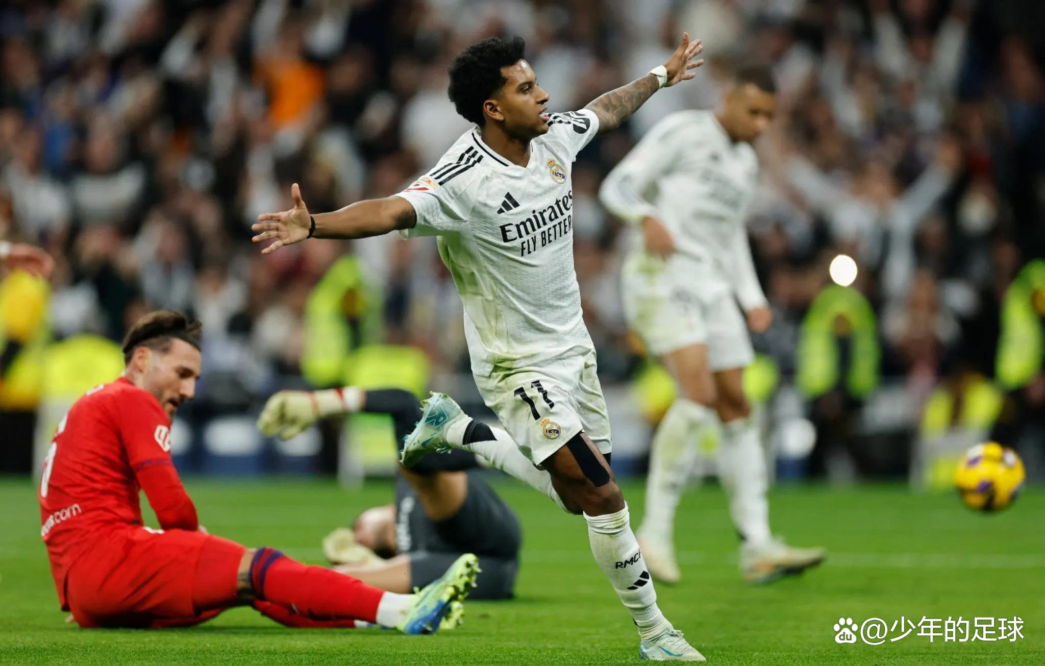 皇马门将神勇守门，帮助球队继续领跑