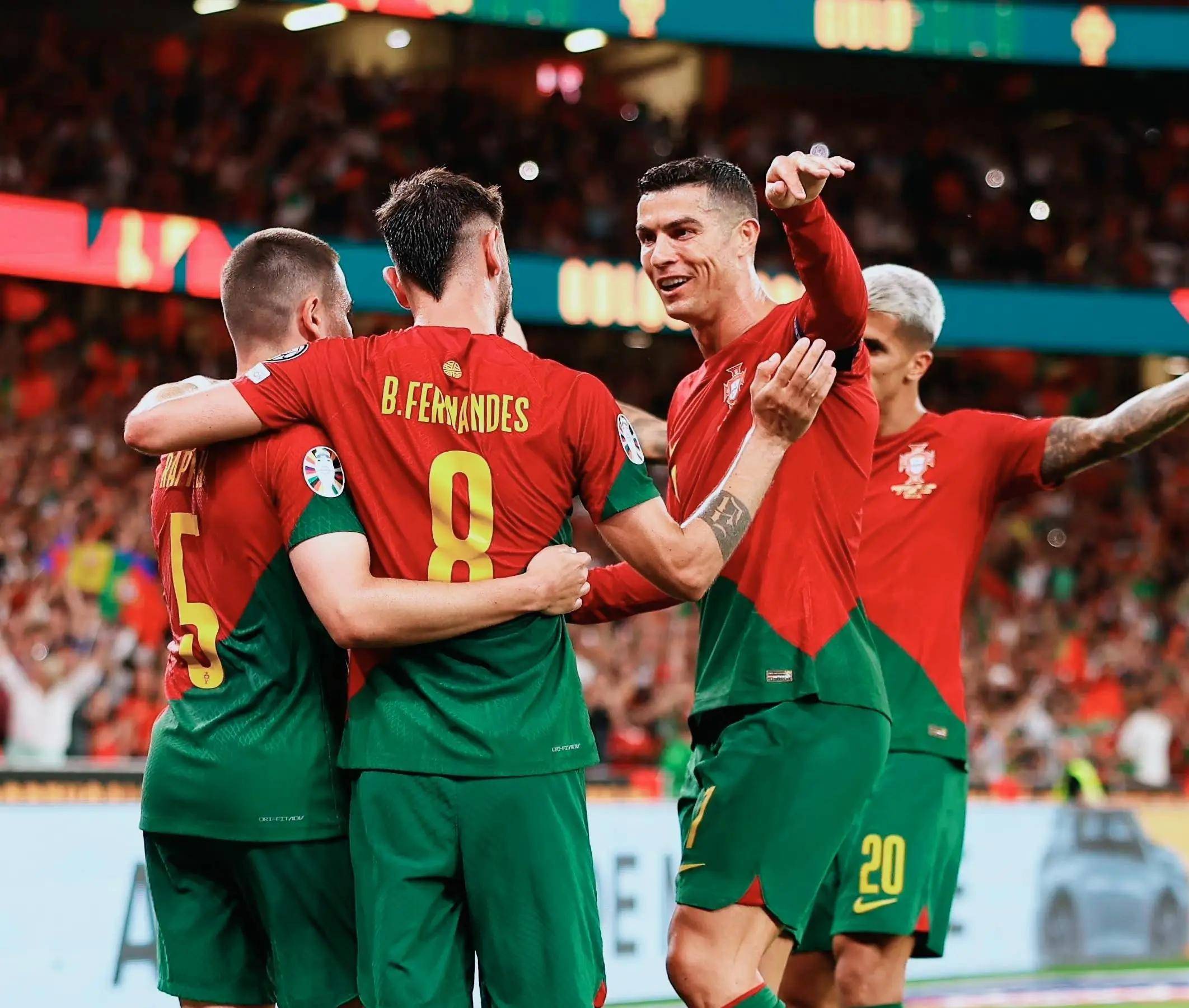 双方实力相当,操刀欧洲国家队对决,谁能笑到最后? 双方实力相当,操刀欧洲国家队对决,谁能笑到最后?