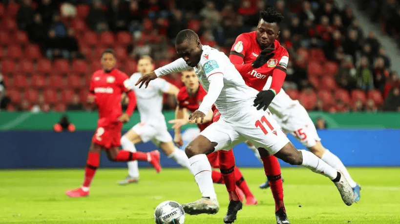 关于斯图加特主场三连胜战胜柏林赫塔闯入胜利序列的信息 关于斯图加特主场三连胜战胜柏林赫塔闯入胜利序列的信息