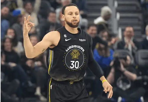 勇士客场大胜魔术，保持连胜气焰