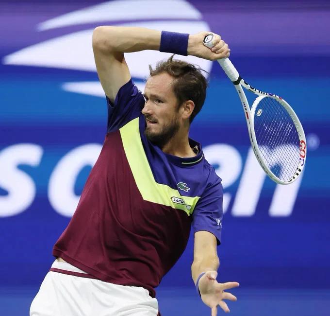 关于拉沃尔杯绝杀美网,梅德韦杰夫惊艳四座的信息 关于拉沃尔杯绝杀美网,梅德韦杰夫惊艳四座的信息